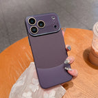 Dark Purple / Iphone 17