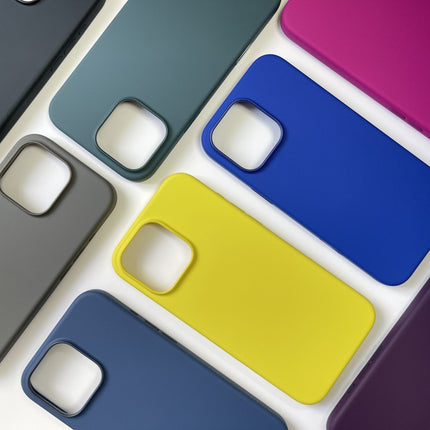 Liquid Silicone Phone Case With Magnetic Adsorption And