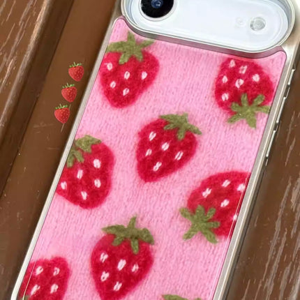 Strawberry Themed Protective Case 16 Pro Max Protective Cover