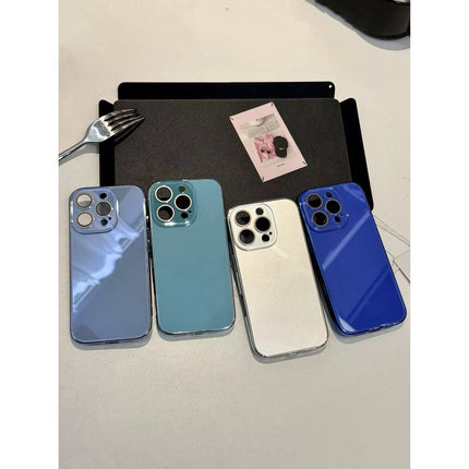 Instagram-Worthy Emerald-Green Phone Case With A Premium
